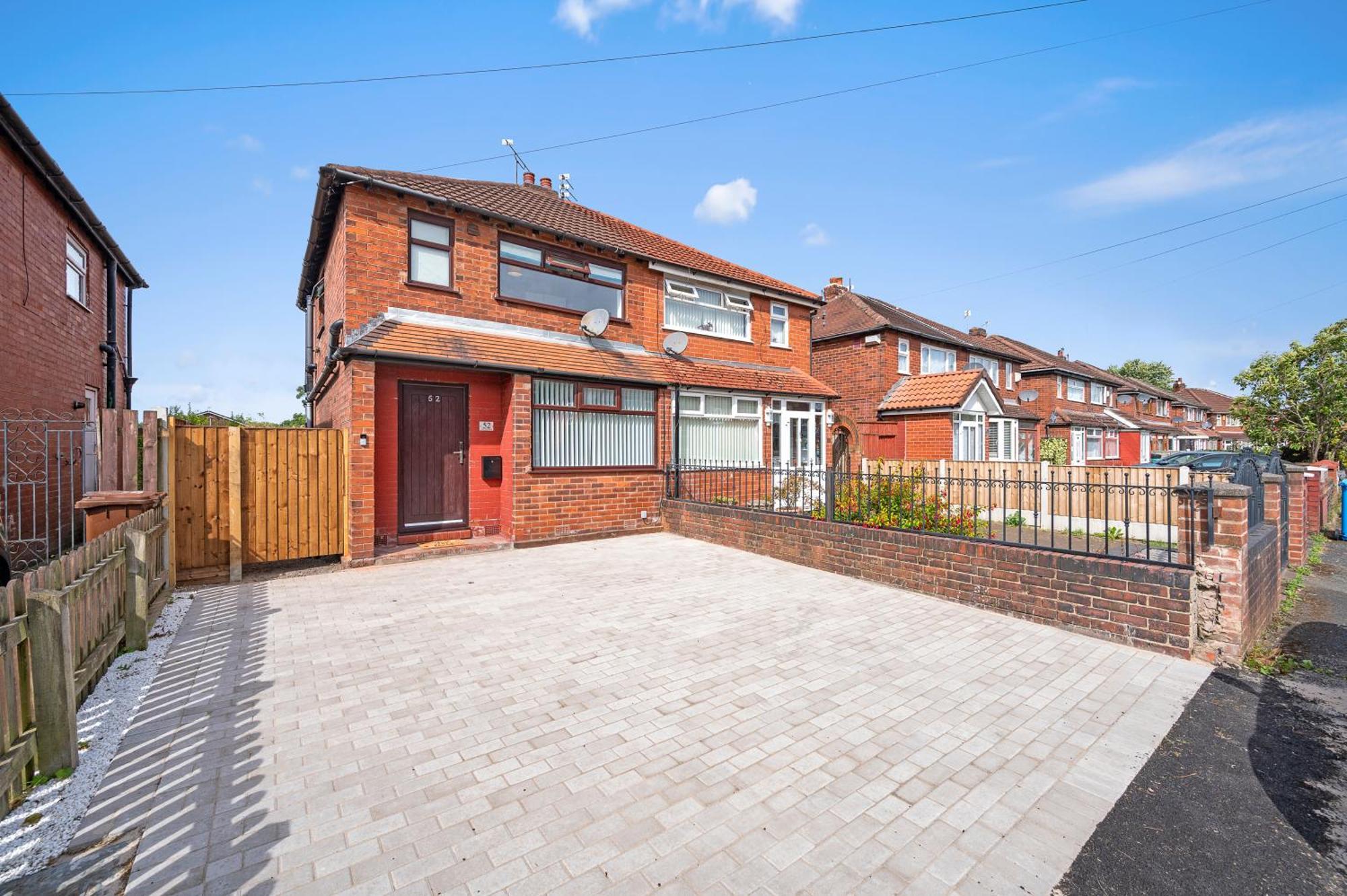 52 Furnival Road, Guest house Manchester